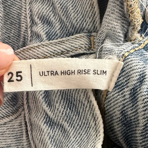 PacSun High Rise Distressed Blue Jeans - Picture 4 of 4
